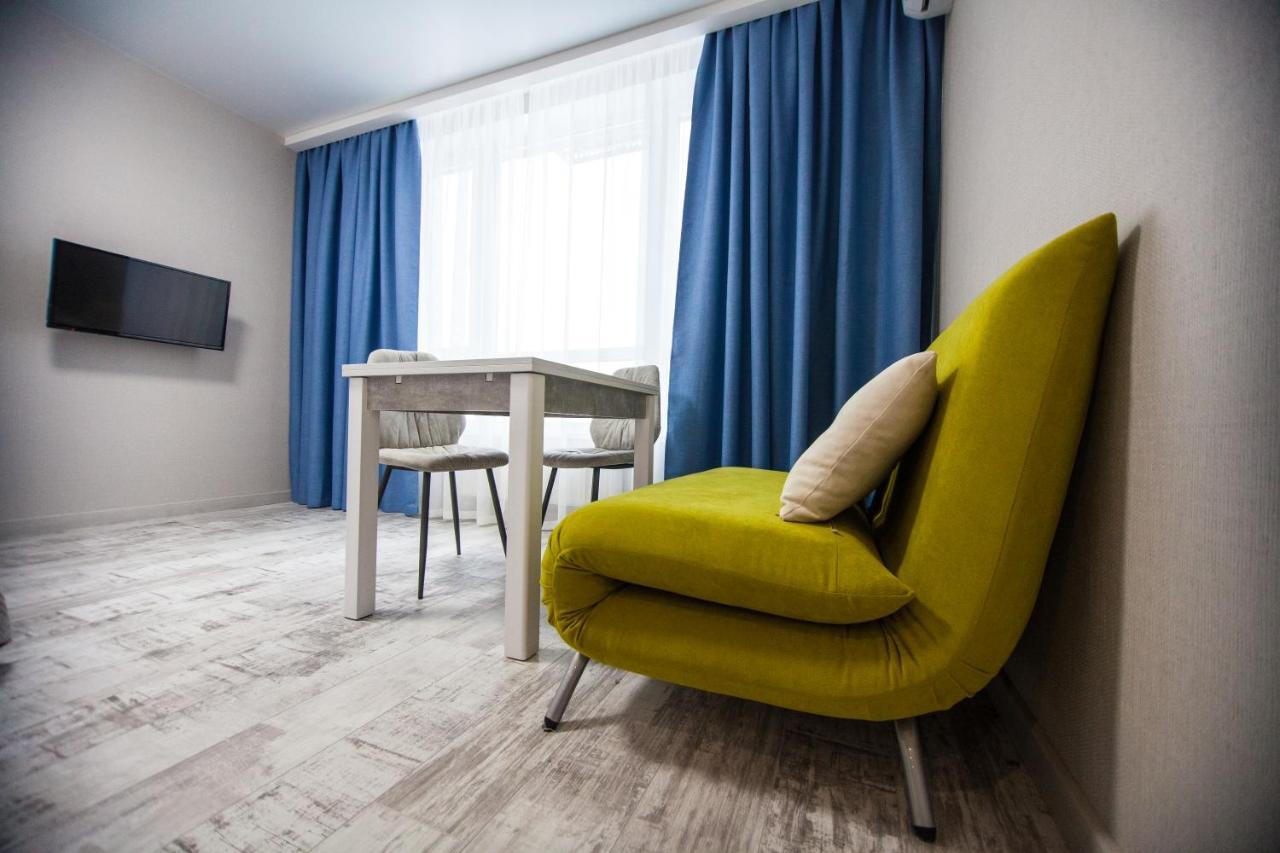 Solo Apartment Kamenskaya Kiev Exteriör bild
