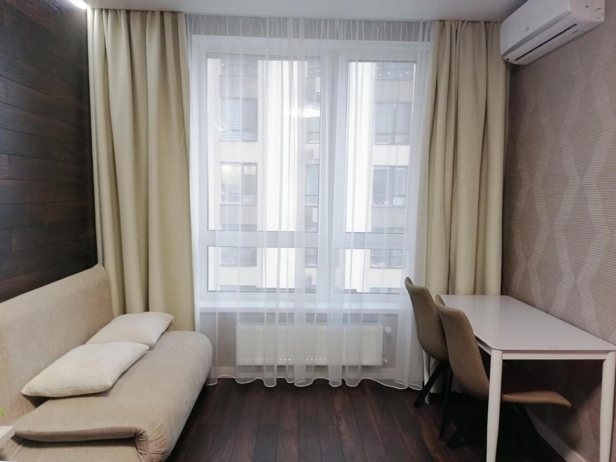 Solo Apartment Kamenskaya Kiev Exteriör bild