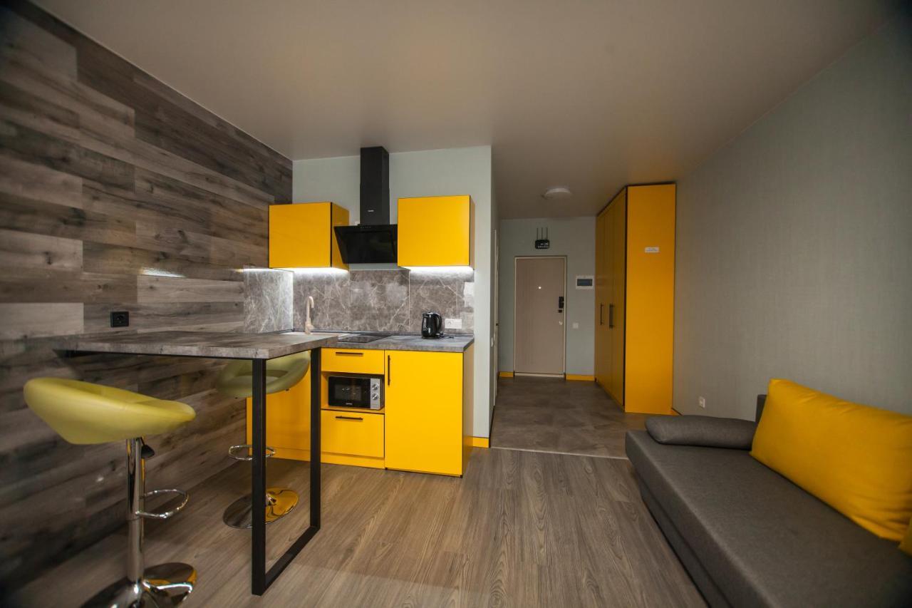 Solo Apartment Kamenskaya Kiev Exteriör bild